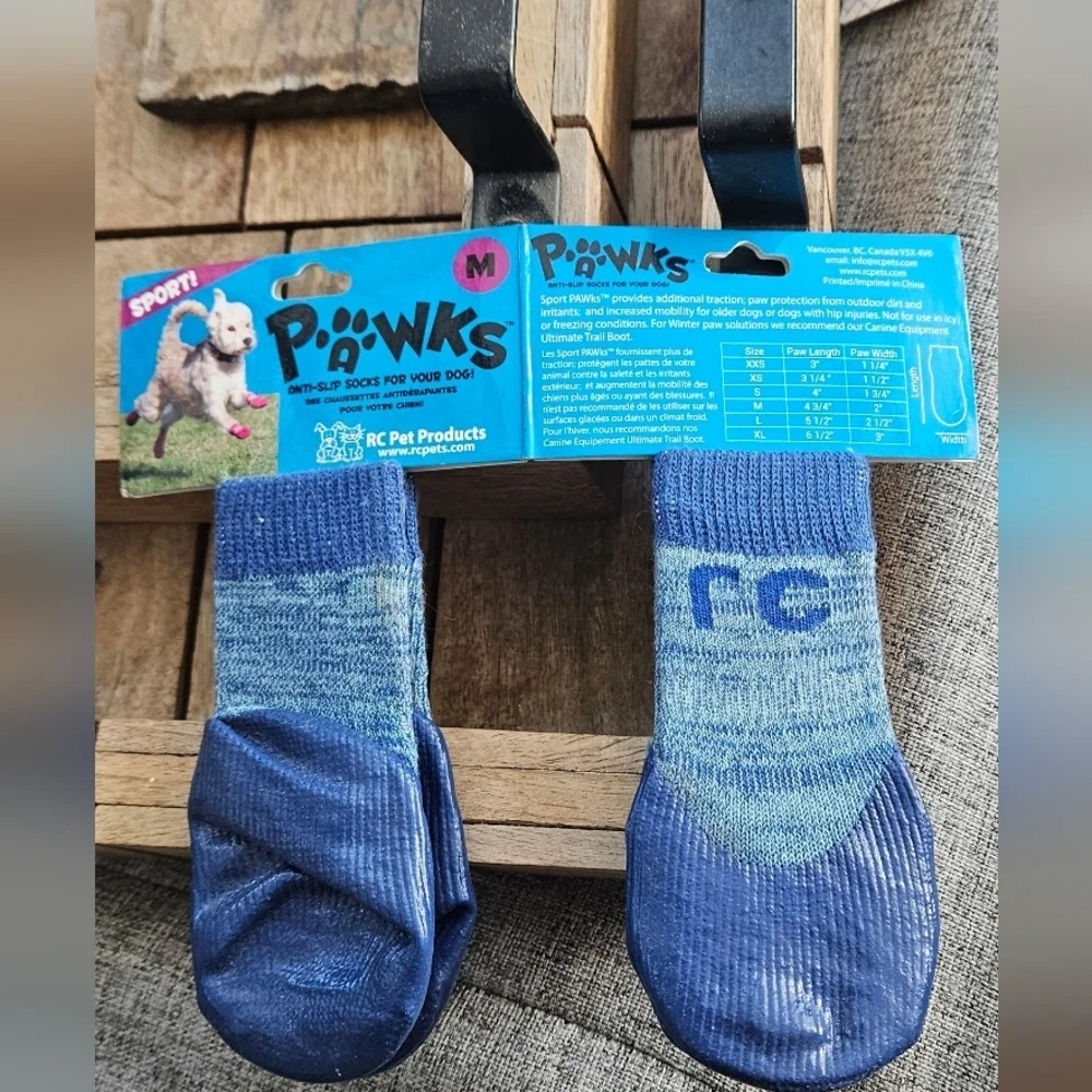 🌟Blue Knit Dog Shoes Boots Socks Size Medium🌟